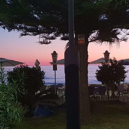 Beachfront Bungalow Torrox Exterior foto